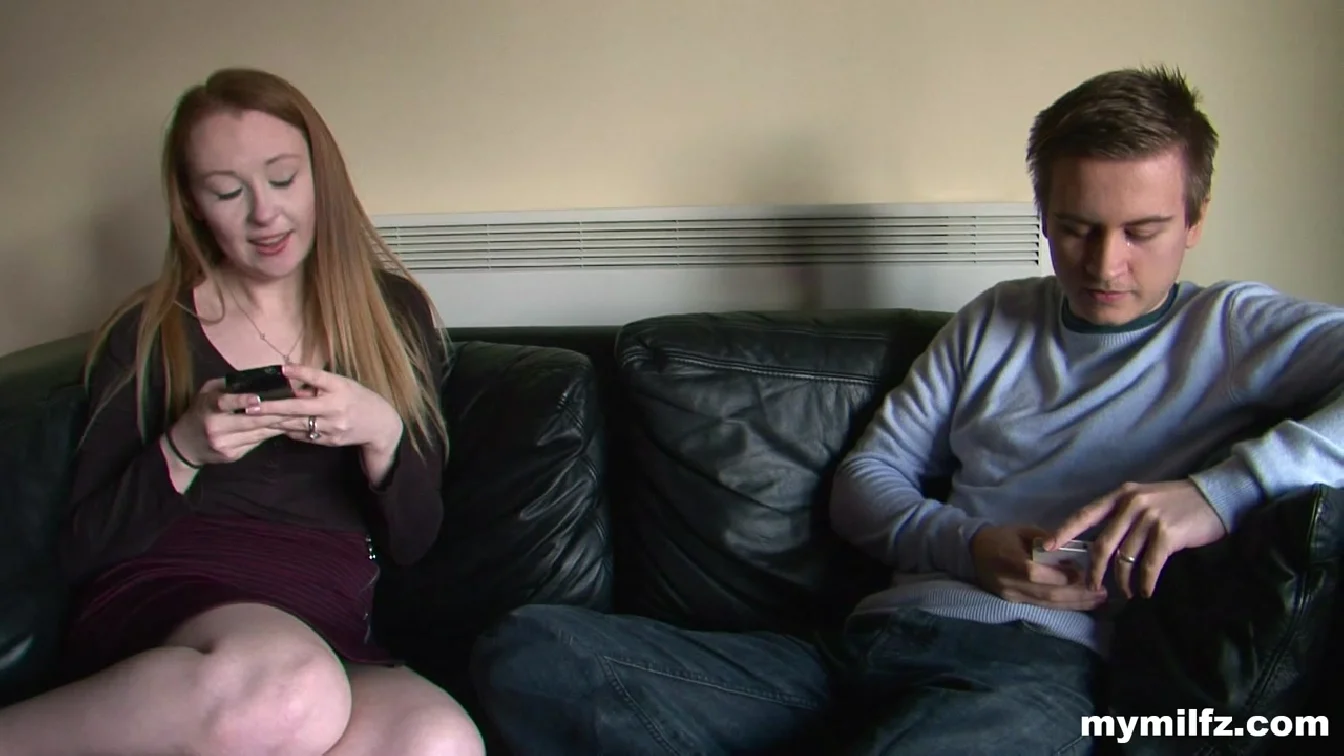 MyMilfz Rebecca Bentley He Wont See Us Hes Watching TV XXX